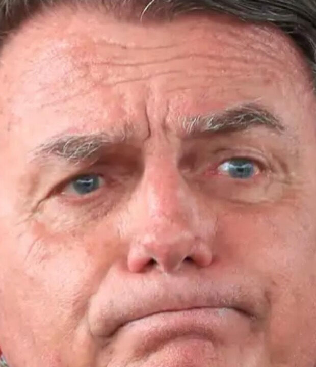 Em tom de desafio, Bolsonaro cobra de Moraes a apresentação da ‘minuta do golpe’