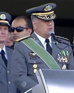 Veja: Generais do Exército dizem que ex-comandante foi desmoralizado por Moraes: ‘colaborou com o ministro desde o começo’