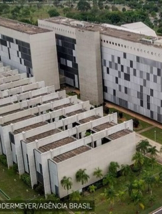URGENTE: PF faz operação contra rede de lavagem de propinas para compra de decisões no STJ