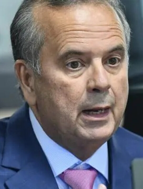 Blindagem? Marinho denuncia chefe da PF por suposta proteção ao irmão de Lula