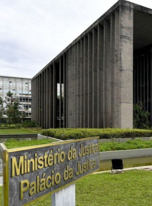 Governo lulista informa aos Estados Unidos para não classificar PCC e CV como organizações terroristas