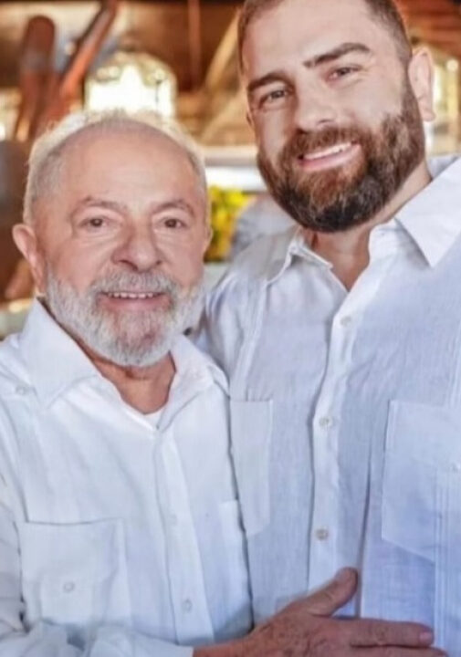 Mais um filho de Lula pega carona com ministro em avião da FAB