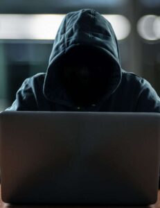 Fraude no INSS: golpistas oferecem falsos ressarcimentos