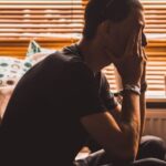 Depressão aumenta o risco de doenças crônicas, revela estudo feito com mais de 170 mil pessoas, mostra o Albert Einstein