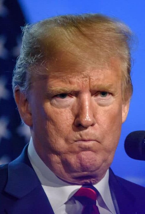 Trump avalia ampliar restrições a cidadãos de mais 36 países