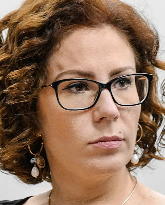 URGENTE: Revista diz que Carla Zambelli deixou o país