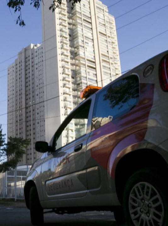 Governo prevê multa de até R$ 30 mil para policiais em vigilância privada clandestina