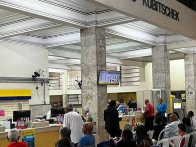 Segundo sindicato, Correios enfrentam crise sem precedentes nas áreas financeira e operacional.