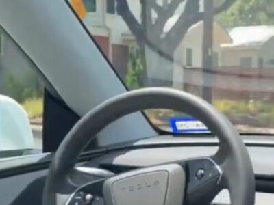 Urgente: Elon Musk anuncia o lançamento do Tesla Robotaxi, que irá competir com a Uber