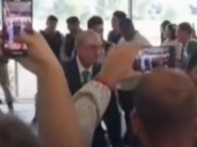 Ex-deputado Eduardo Cunha é chamado de ‘ladrão’ e ‘traidor’ em aeroporto; VEJA VÍDEO