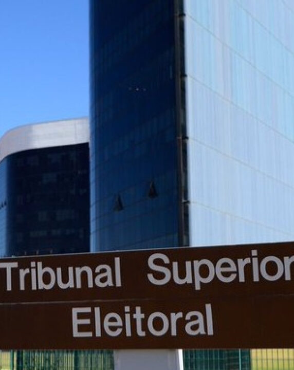 TSE determina retotalização dos votos de 2022 e troca de 7 deputados federais