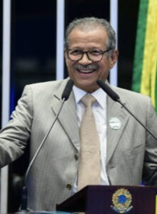 De olho no Senado, Sebastião Coelho se filia ao Novo e é prestigiado em jantar