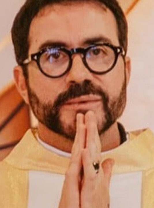 Padre Fábio de Melo é denunciado ao Vaticano após confusão em cafeteria; ENTENDA