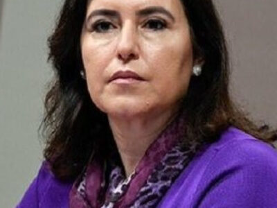 Simone Tebet ministra de Lula é vaiada em sua cidade, Três Lagoas