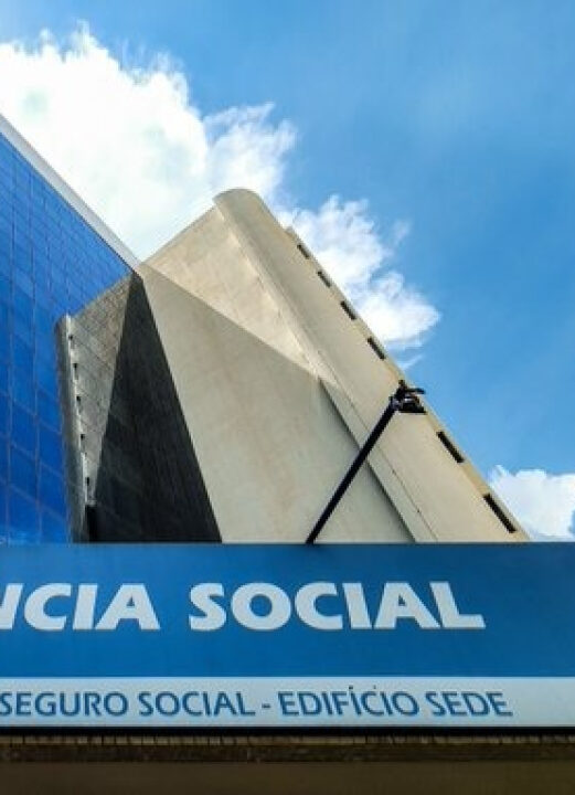 STF é acionado pelo governo Lula para barrar processos de restituição ao INSS