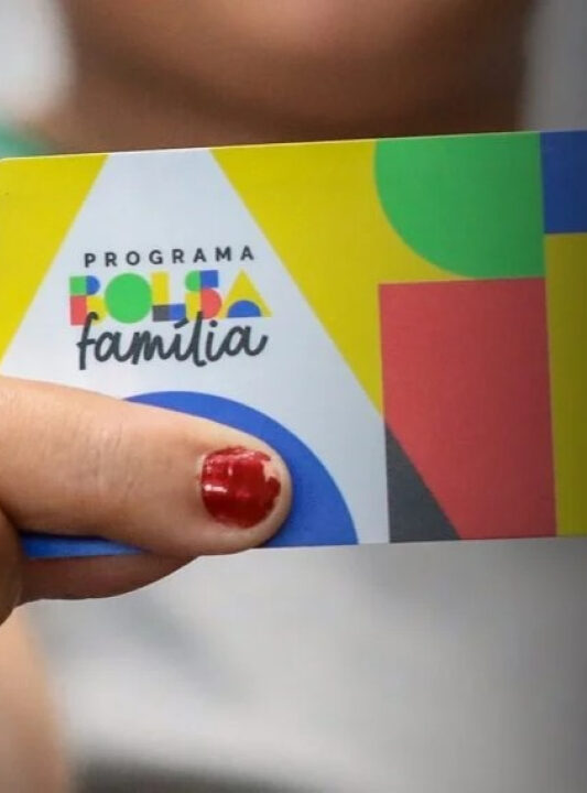 1,4 milhão omitem cônjuge para receber Bolsa Família