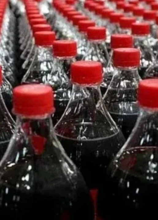 Suspeita de contaminação fecha fábrica da Coca-Cola