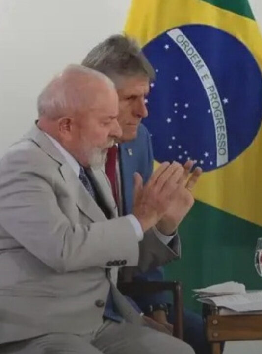 Lula critica os EUA por ofensiva contra instalações nucleares do Irã e fala em violação de soberania