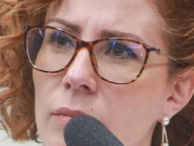 URGENTE: Moraes bloqueia redes sociais de Zambelli e do filho e da mãe da deputada