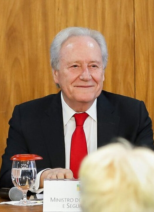 Mulher que gritou ‘Lula ladrão’ é alvo de investigação da PF a mando de Lewandowski