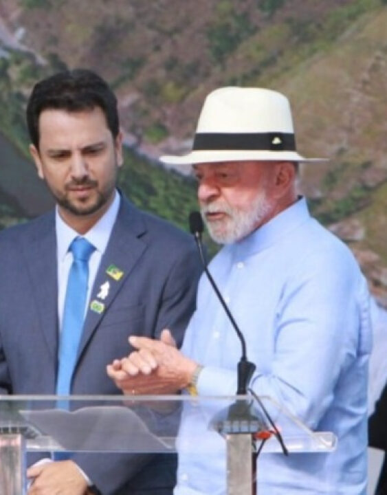 Lula pede respeito a prefeito vaiado durante evento; VEJA VÍDEO
