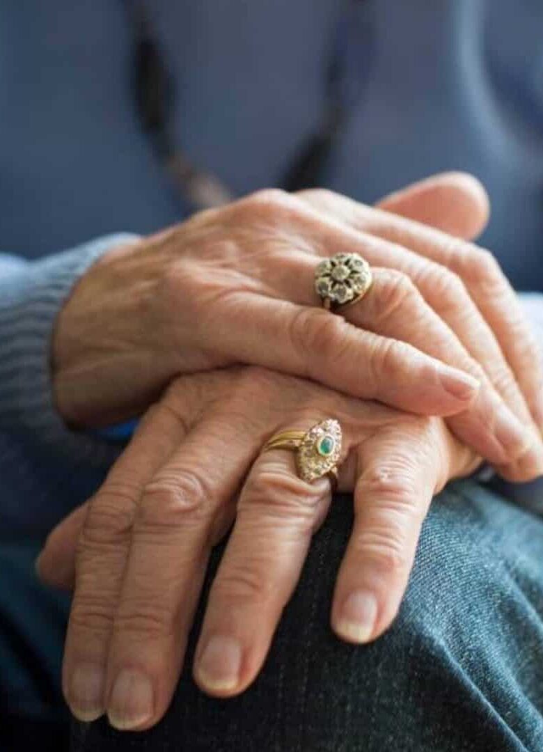 Cheiro da pele pode revelar Parkinson, diz estudo
