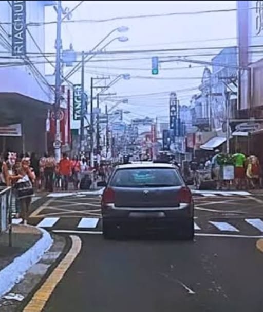 Feriado 9 de Julho: lojas do Comércio de Marília abrem de forma facultativa nesta quarta