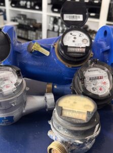 RIC Ambiental divulga que está promovendo mutirão de inspeção e troca de hidrômetros com funcionários devidadente identificados