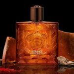 Versace apresenta seu mais recente lançamento olfativo: Versace Eros Najim, uma fragrância que já conquistou a Itália e agora chega à França