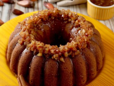 Bolo de Pinhão: trouxemos hoje uma deliciosa e diferente receita para você fazer nesse friozinho. Todos vão amar. Fácil e rápido. Confira!