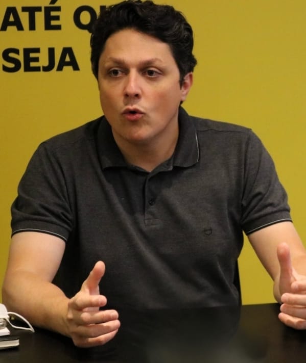 “Crise não é desculpa para piorar. É hora de surpreender e fidelizar”, diz presidente da Acim Marília, que prevê impacto no varejo de Marília e geral com tarifaço dos EUA