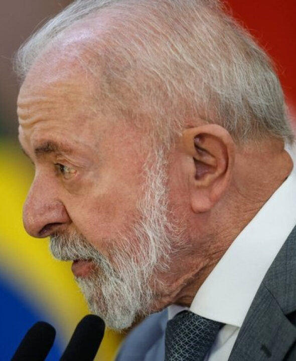 Lula é orientado pelo Itamaraty a barrar homenagem à amizade Brasil-Israel