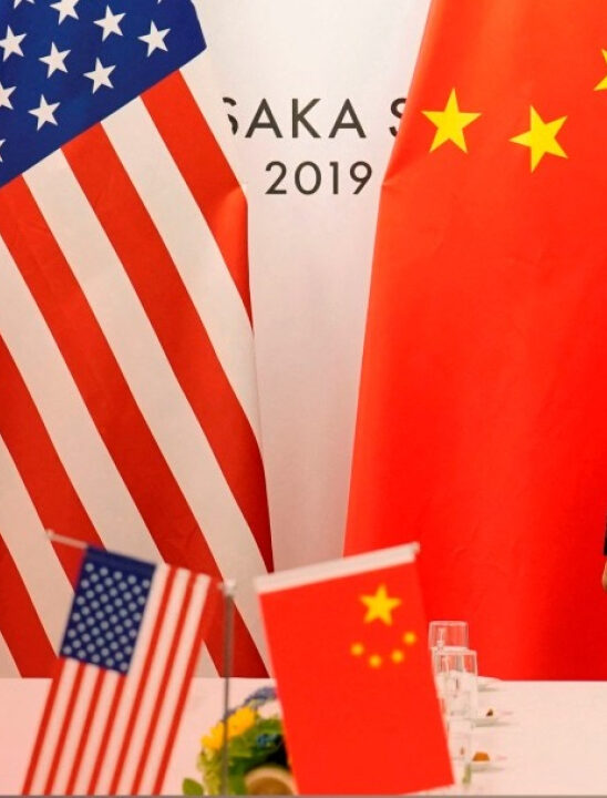 Trump suspende restrições à exportação de tecnologia para a China, diz jornal