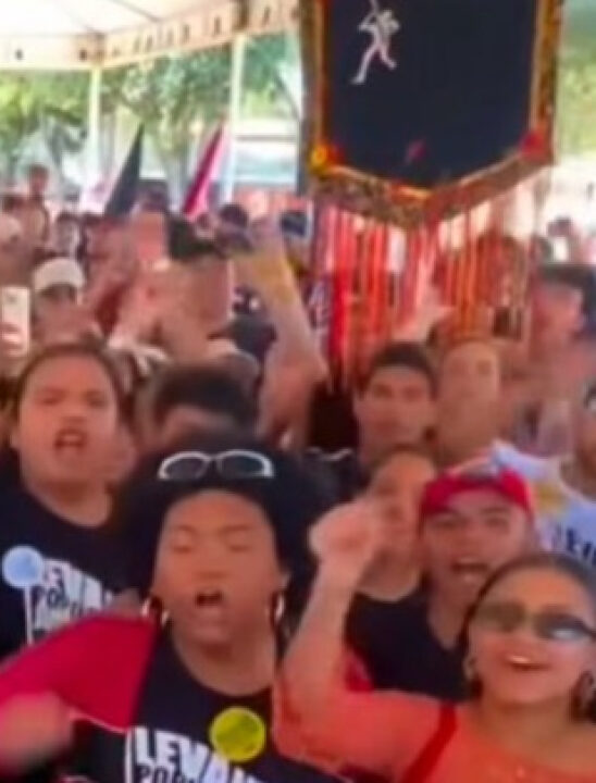 Estudantes de universidades públicas comemoram publicamente a operação da Polícia Federal contra o ex-presidente Jair Bolsonaro; VEJA VÍDEO.