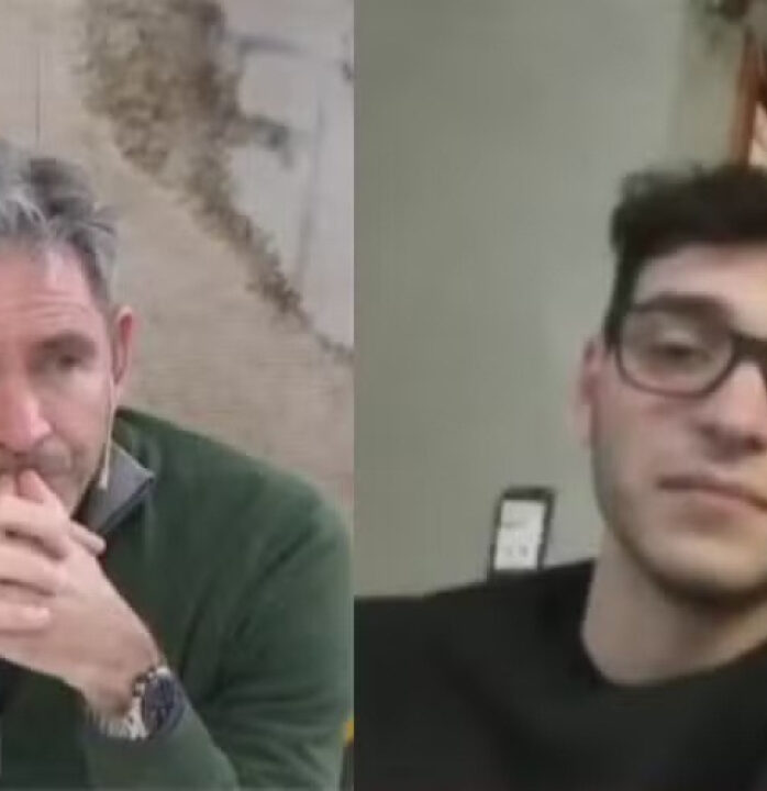 Pai e filho se reencontram em programa de TV nove anos depois de falsa acusação de abuso sexual por manipulação da mãe