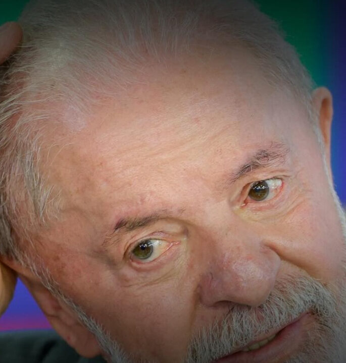 Mais de 180 entidades empresariais lançam manifesto e dizem que Brasil ‘vai virar Venezuela’