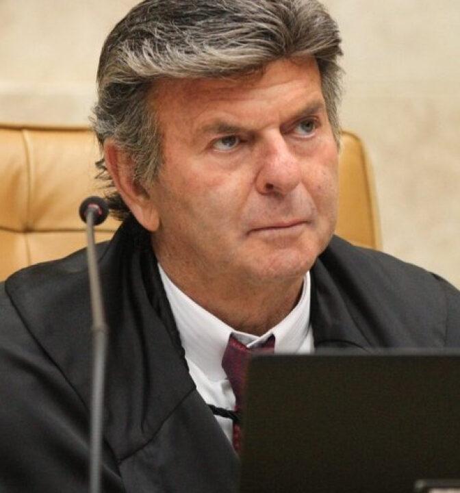 Leia a íntegra do voto de Fux, que divergiu de Moraes sobre cautelares contra Bolsonaro