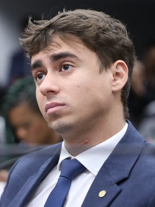 Nikolas cobra ação de senadores por impeachment de Moraes
