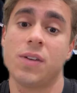 AGORA: Nikolas Ferreira acaba de postar um vídeo explicando de quem é a culpa da taxação dos EUA; ASSISTA