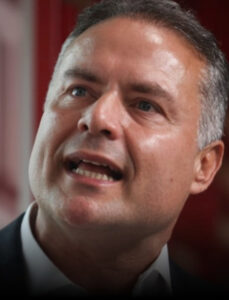 Ministro afirma que proposta para CNH sem autoescola está na fase final