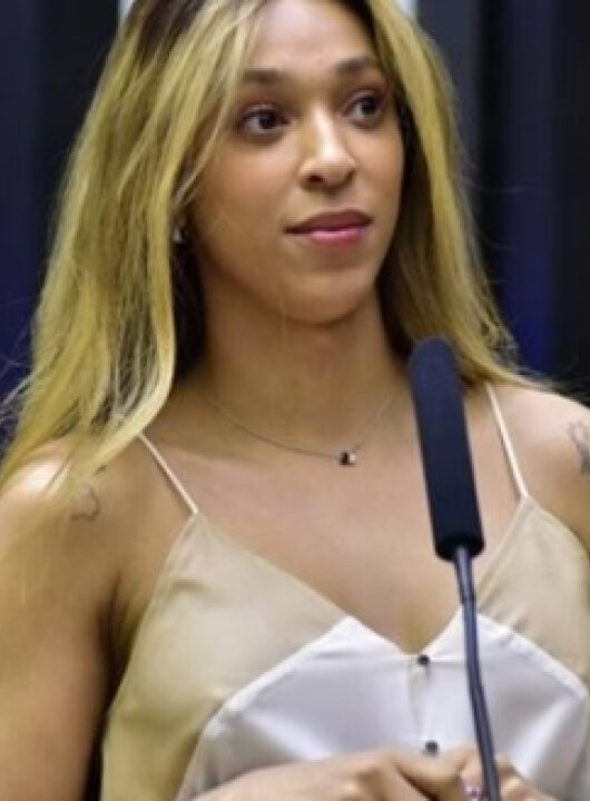 Vereadora suspeita de contratação feita por Erika Hilton e aciona PGR