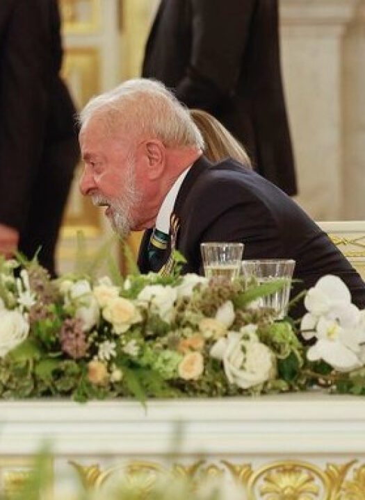 Brasil pode sofrer sanções por comprar petróleo da Rússia, diz senador dos EUA
