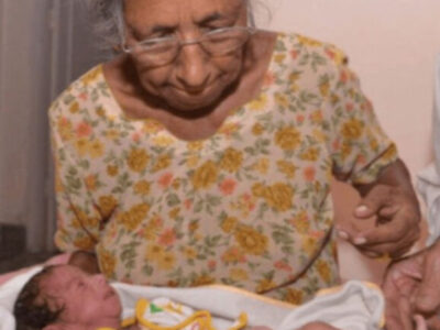 VÍDEO: Após várias tentativas, mulher dá à luz seu primeiro filho aos 72 anos; saiba como foi seu nascimento