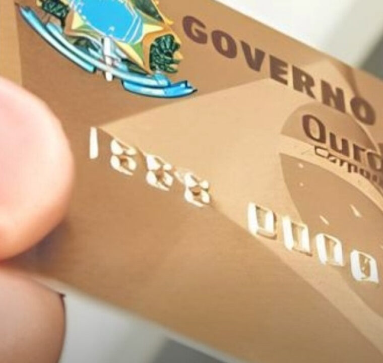 99% dos gastos com cartão do Planalto são sem transparência