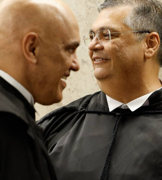 Lula escolhe indicados por Dino e Moraes como novos ministros do TSE