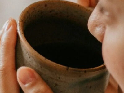 Café preto sem açúcar reduz risco de morte, aponta estudo