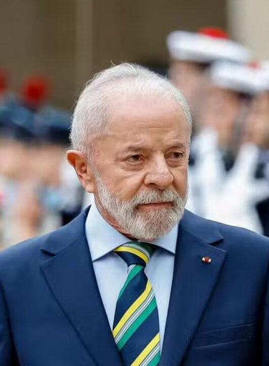 Lula Enfrenta Gigante Diplomático, mas Brasil Permanece Insignificante no Cenário Global, diz The Economist