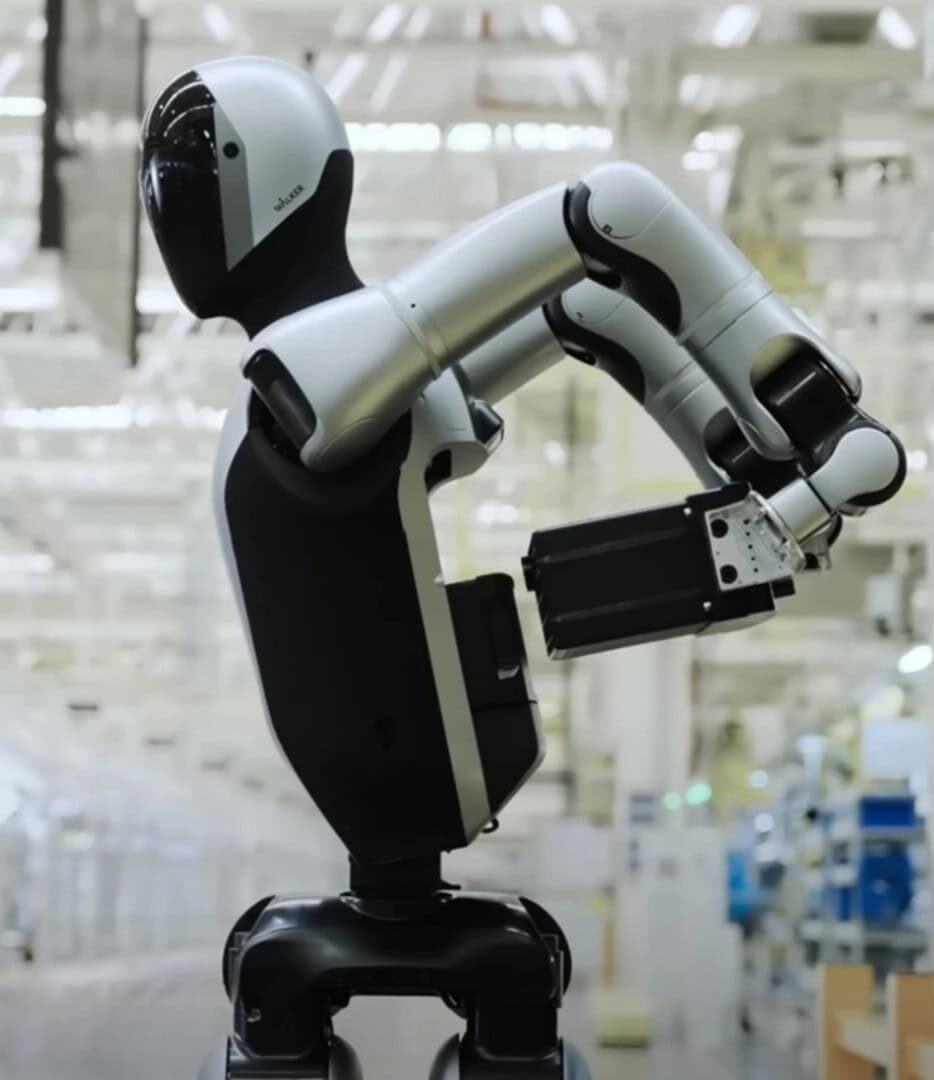 Este robô humanoide é capaz de trocar as próprias baterias; veja