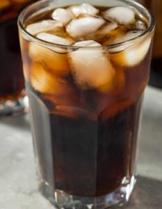 Tomar refrigerante sem açúcar aumenta risco de diabetes, revela estudo