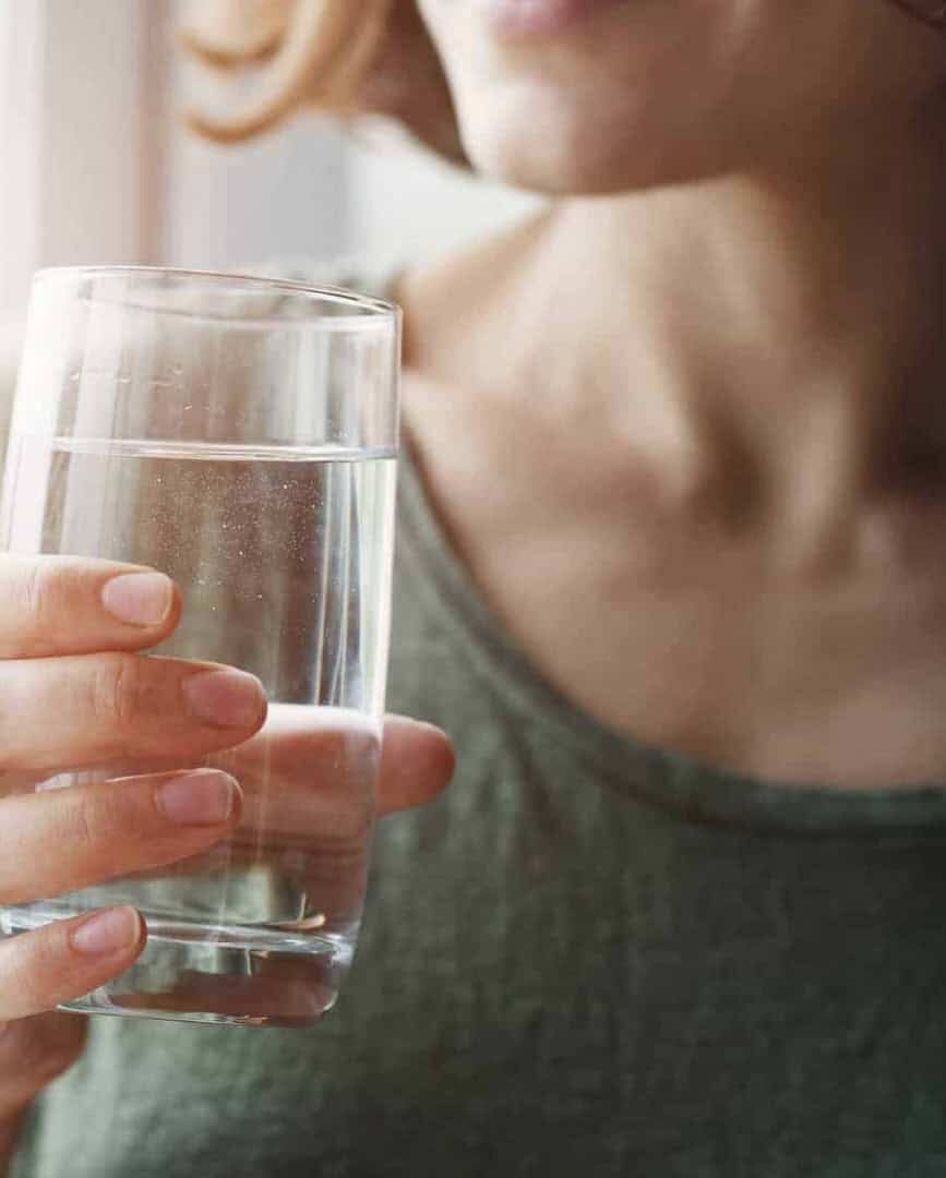 Qual bebida hidrata mais? E não, não é a água